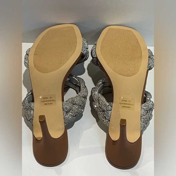 🆕 Silver braided dress sandals - size 7 - Picture 5 of 5